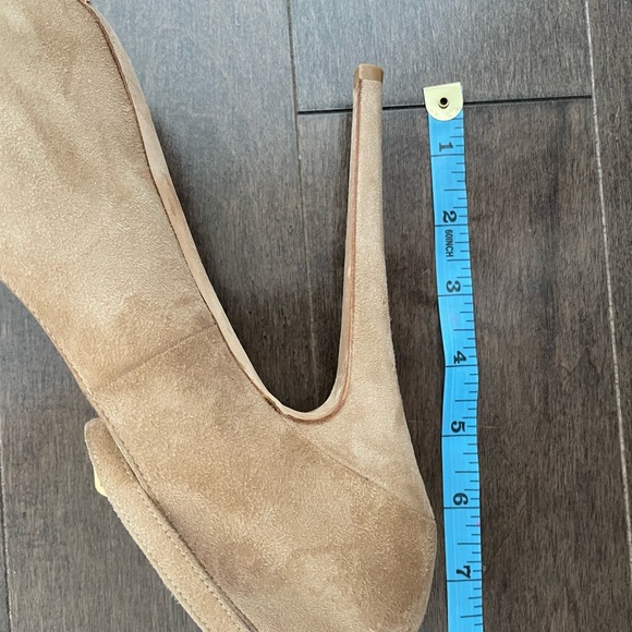 Ballin Italian pumps on a platform - Picture 4 of 4